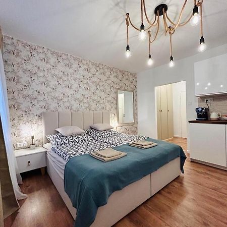 Castle Hill Apt In Old Town Of Bratislava With Free Parking ภายนอก รูปภาพ